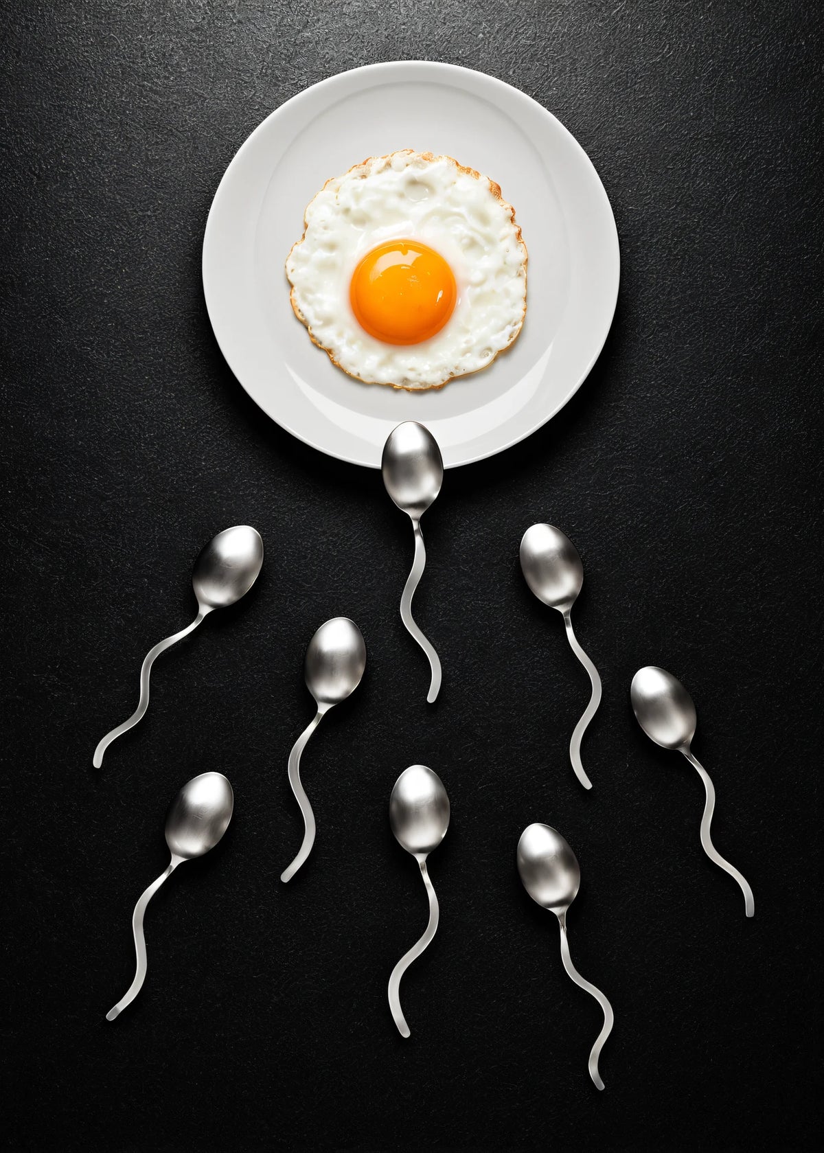 Yumurta ve sperm biçimli kaşıklar